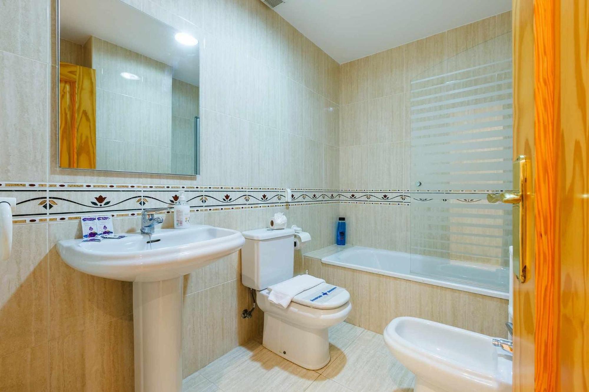Apartamento Azucarera Beach Torre Del Mar Extérieur photo